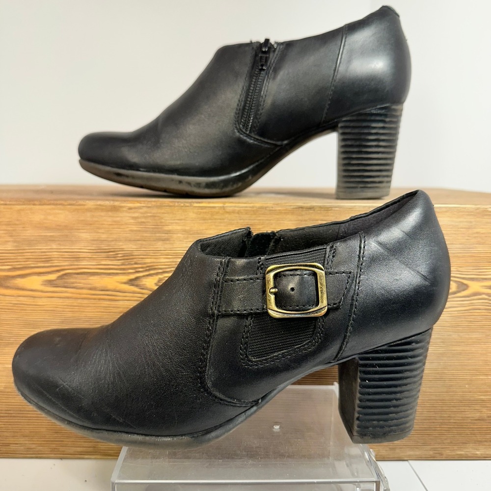 Clarks Womens Leather Ankle Shoes SZ 7.5 Black Witchy Granny Y2K Chunky Heels